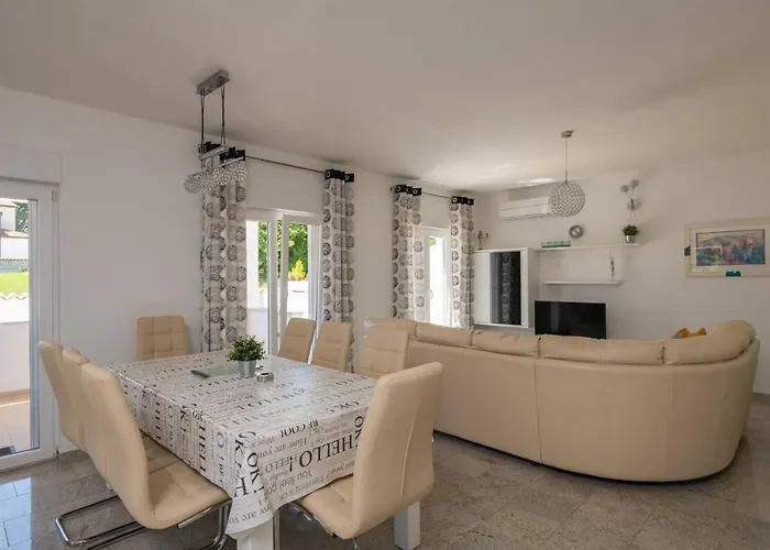 Ellen Sophie Villa Vrznaveri