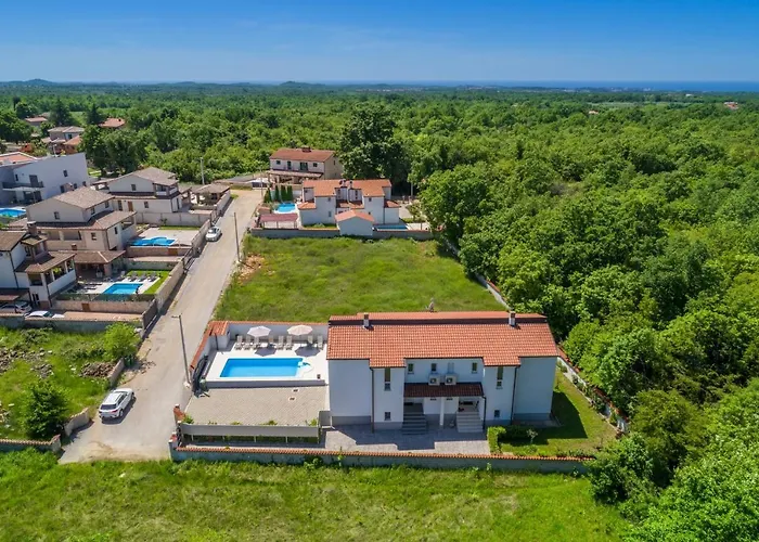 Ellen Sophie Vrznaveri